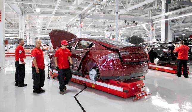 电池缺陷门 前员工爆料特斯拉安全隐患与品牌信任危机